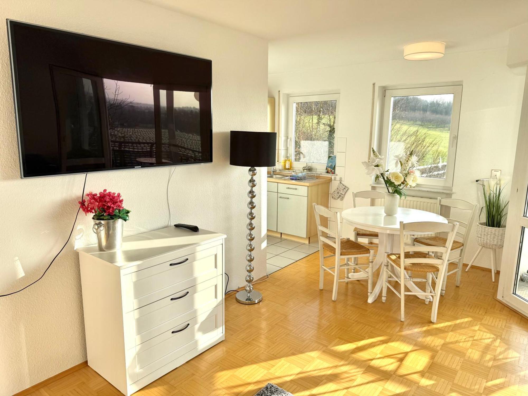 Panorama Domizil Ravensburg Mit Alpenblick Balkon Apartment Luaran gambar